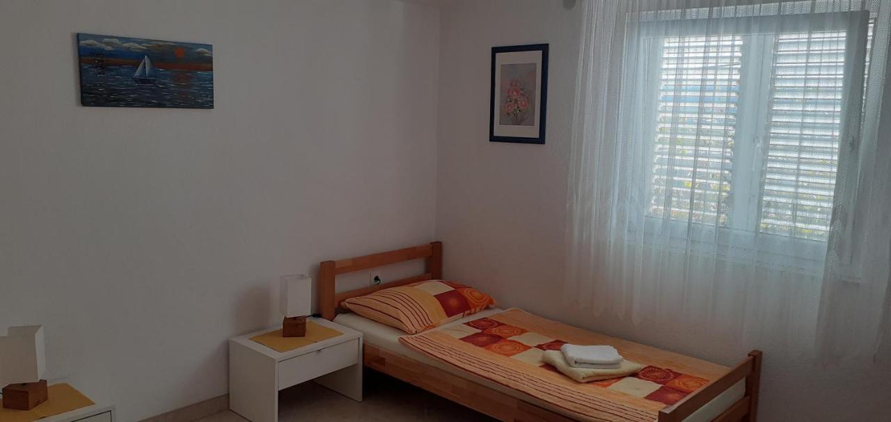 Apartment M&M Горни Карин Екстериор снимка